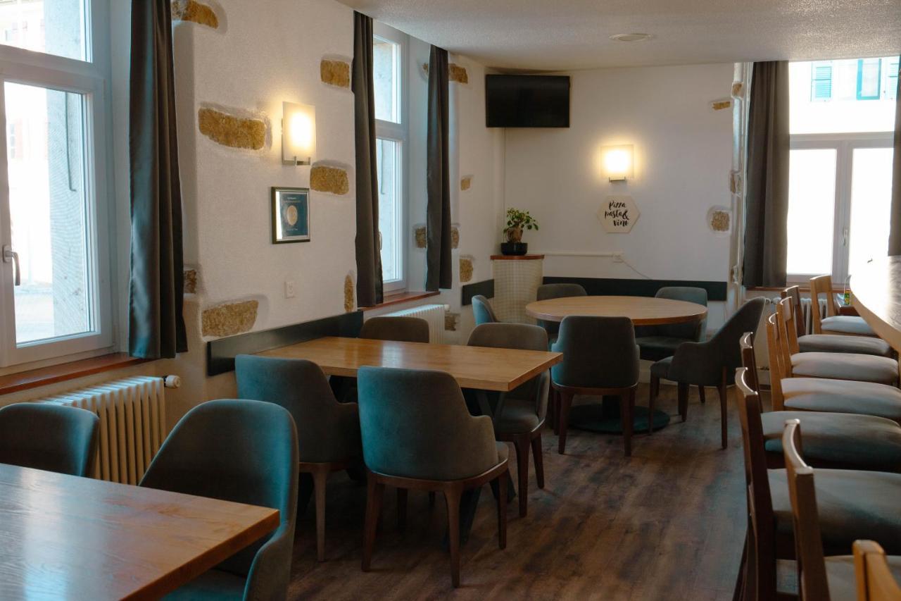 Hotel De L'Ours Courroux Екстериор снимка