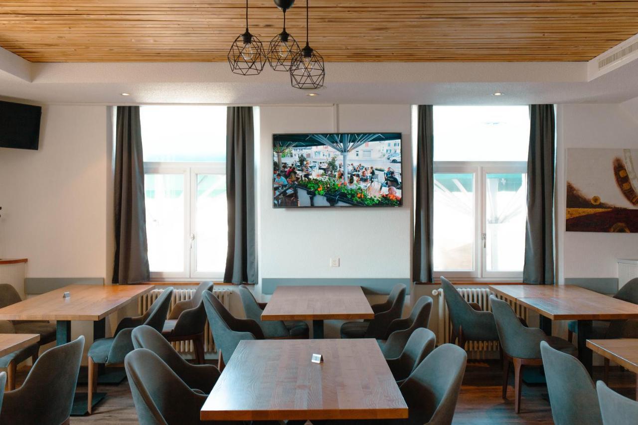 Hotel De L'Ours Courroux Екстериор снимка